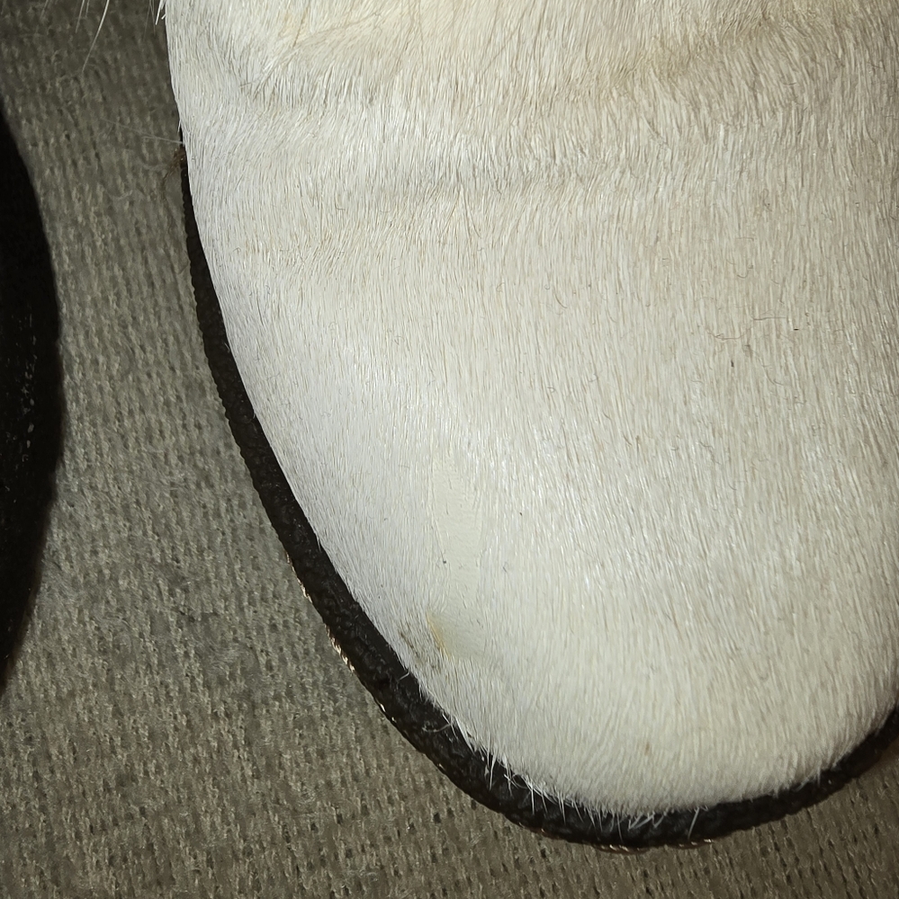 Kola BearPaw Cream Fur Boots size 6 - Picture 7 of 8